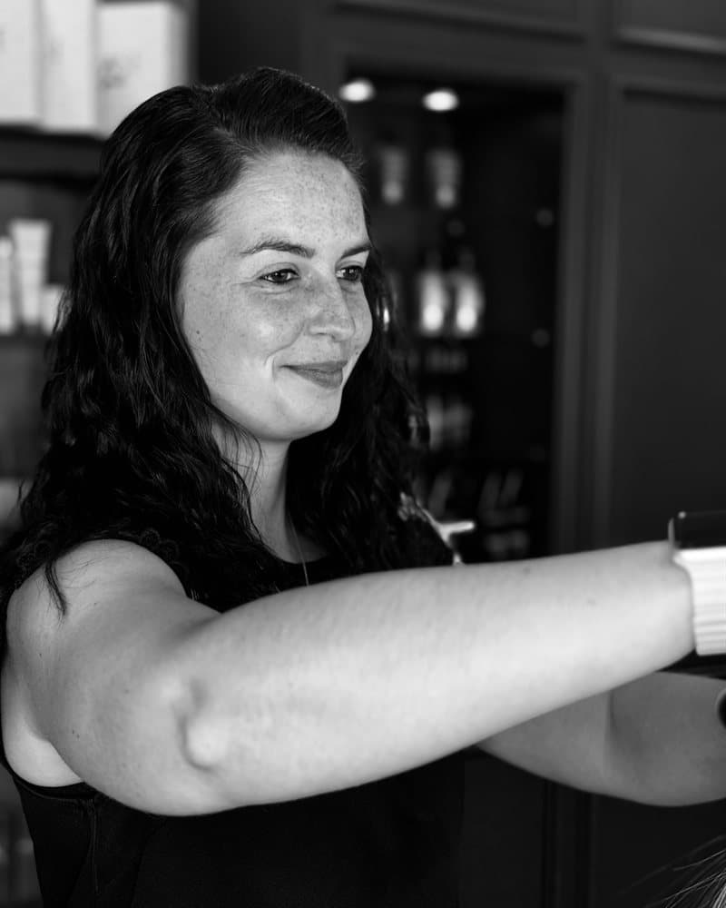 Hannah, Senior Stylist at Servanté Studio