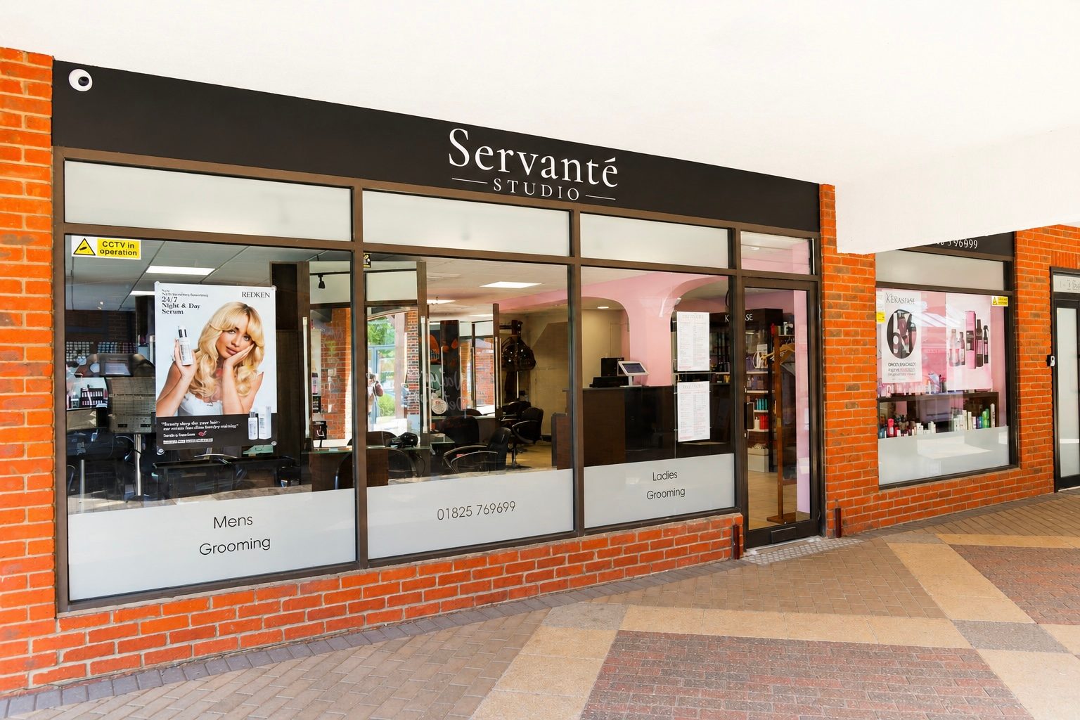 The Servanté Studio shopfront on Bell Walk, Uckfield